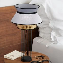 Market Set Lampe Blanc Et Anthracite H56cm - Singapour -SEMA DESIGN Boutique 620385 FRN03 WEB