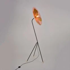 Market Set Lampadaire Pivo En Metal, Velours Et Lin H180cm - Sonia Laudet Nosachite -SEMA DESIGN Boutique 623134 FRN02 WEB