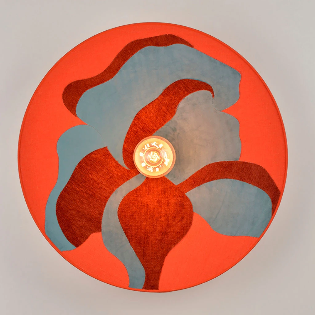 Market Set Applique En Métal, Velours Et Lin H60cm Camelia - Sonia Laudet Nostalgia 5 Market Set Applique En Métal, Velours Et Lin H60cm Camelia - Sonia Laudet Nostalgia – Image 3